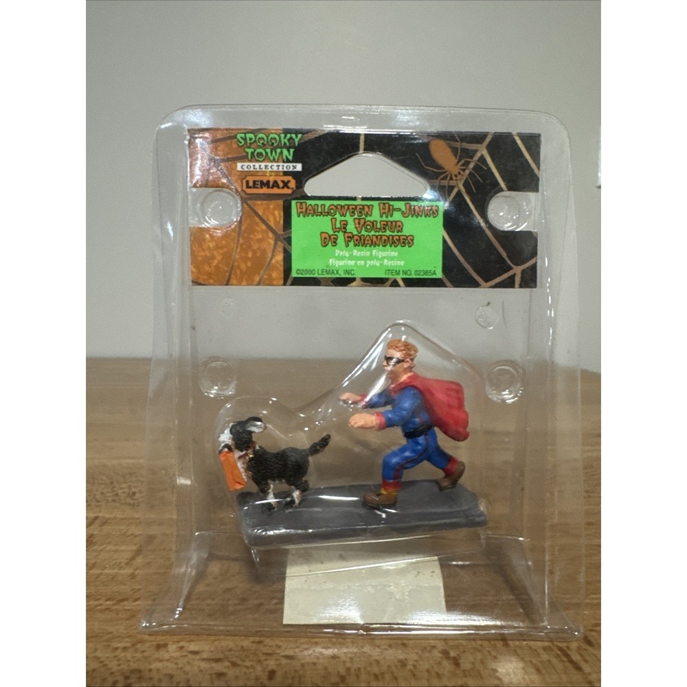 Lemax Spooky Town Halloween Hi-Jinks 02385 Super Hero Chasing Dog Figure~New